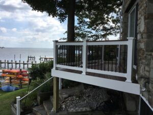 hiring the right deck company 