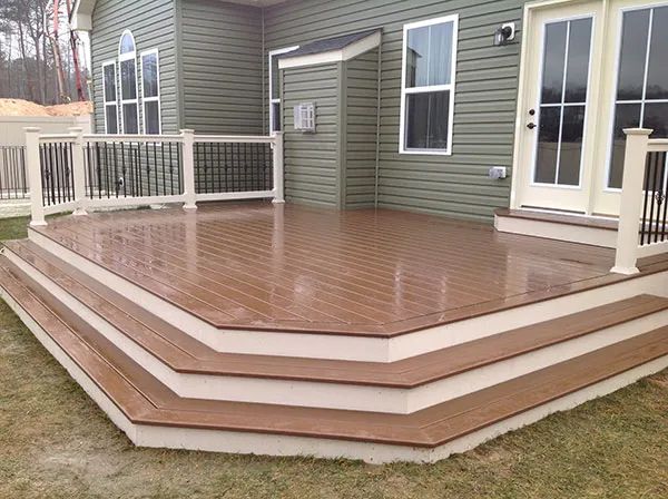 Low Maintenance Deck 35