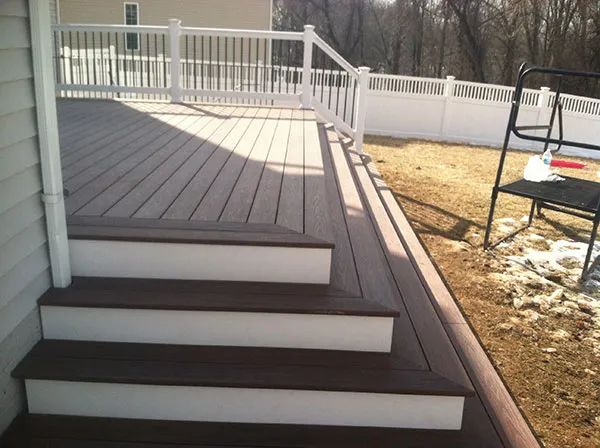 Low Maintenance Deck 52