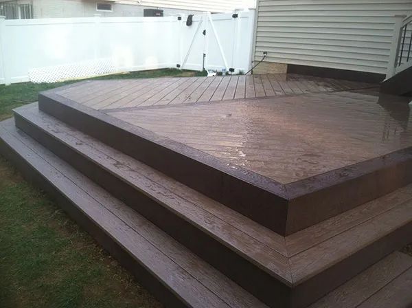 lLow Maintenance Deck 57