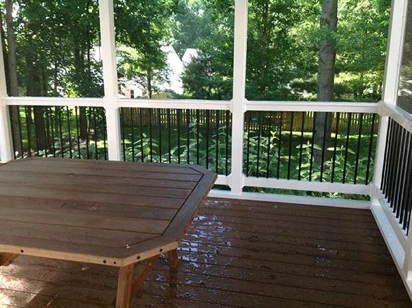 Screened Porch 8