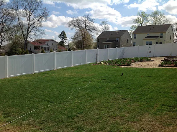 Vinyl/PVC Fence 7