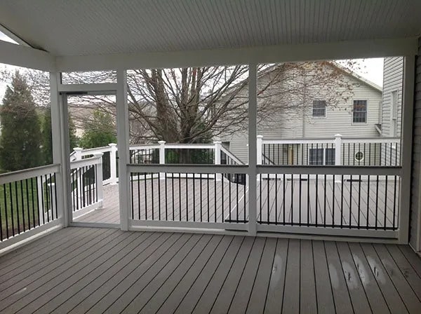 Screen Room & Screened Porch 4